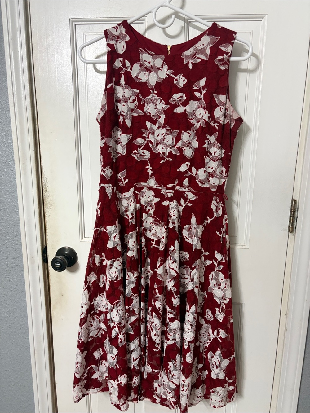 Danny & Nicole Burgundy Floral Sleeveless Midi Dress